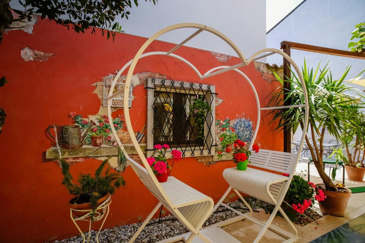 Locanda Il Cavallino Valeggio sul Mincio Exterior foto